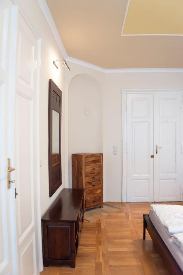 Velky Apartman Bratislava Eksteriør bilde