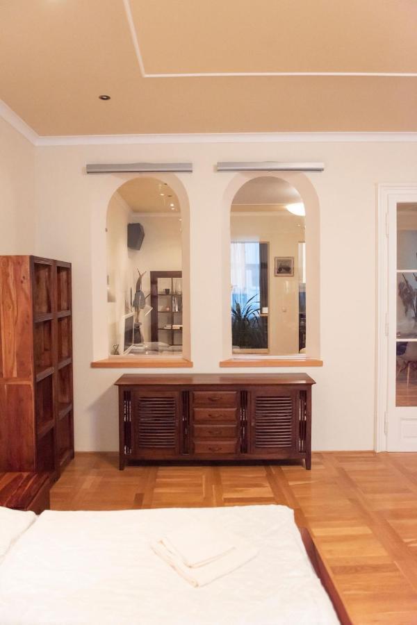 Velky Apartman Bratislava Eksteriør bilde