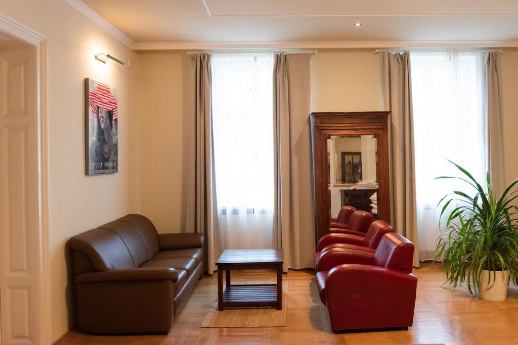 Velky Apartman Bratislava Eksteriør bilde
